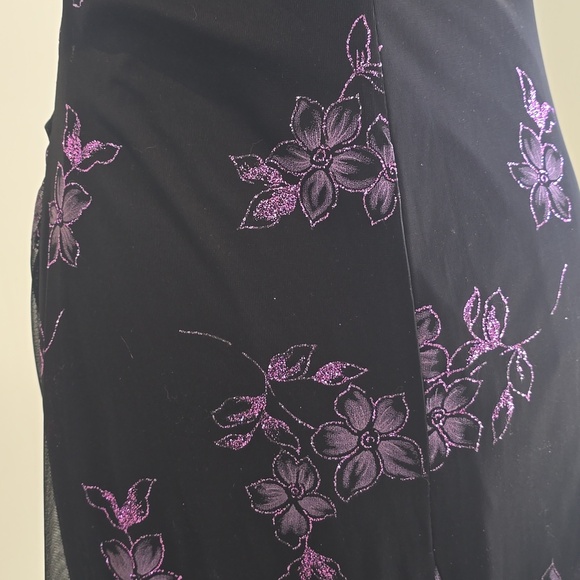 Vintage Jessica Elegant Black and Purple Floral Halter Dress - Picture 10 of 12